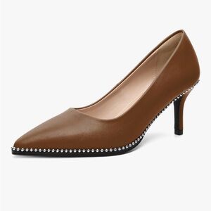 NWT Brown Kitten Heels with Pointed Toe - Pumps. Size 8